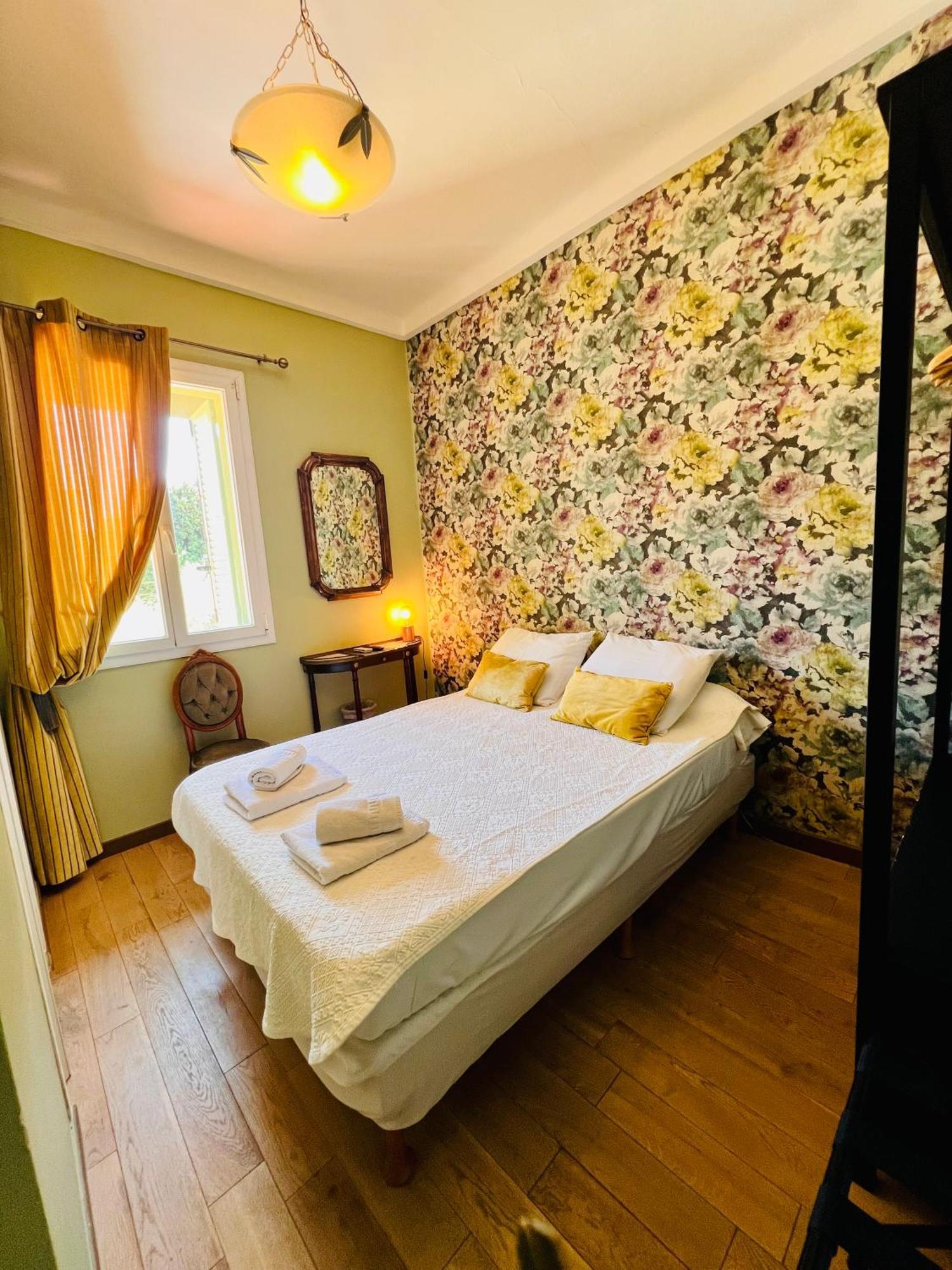 אנטיב Hotel Le Ponteil מראה חיצוני תמונה