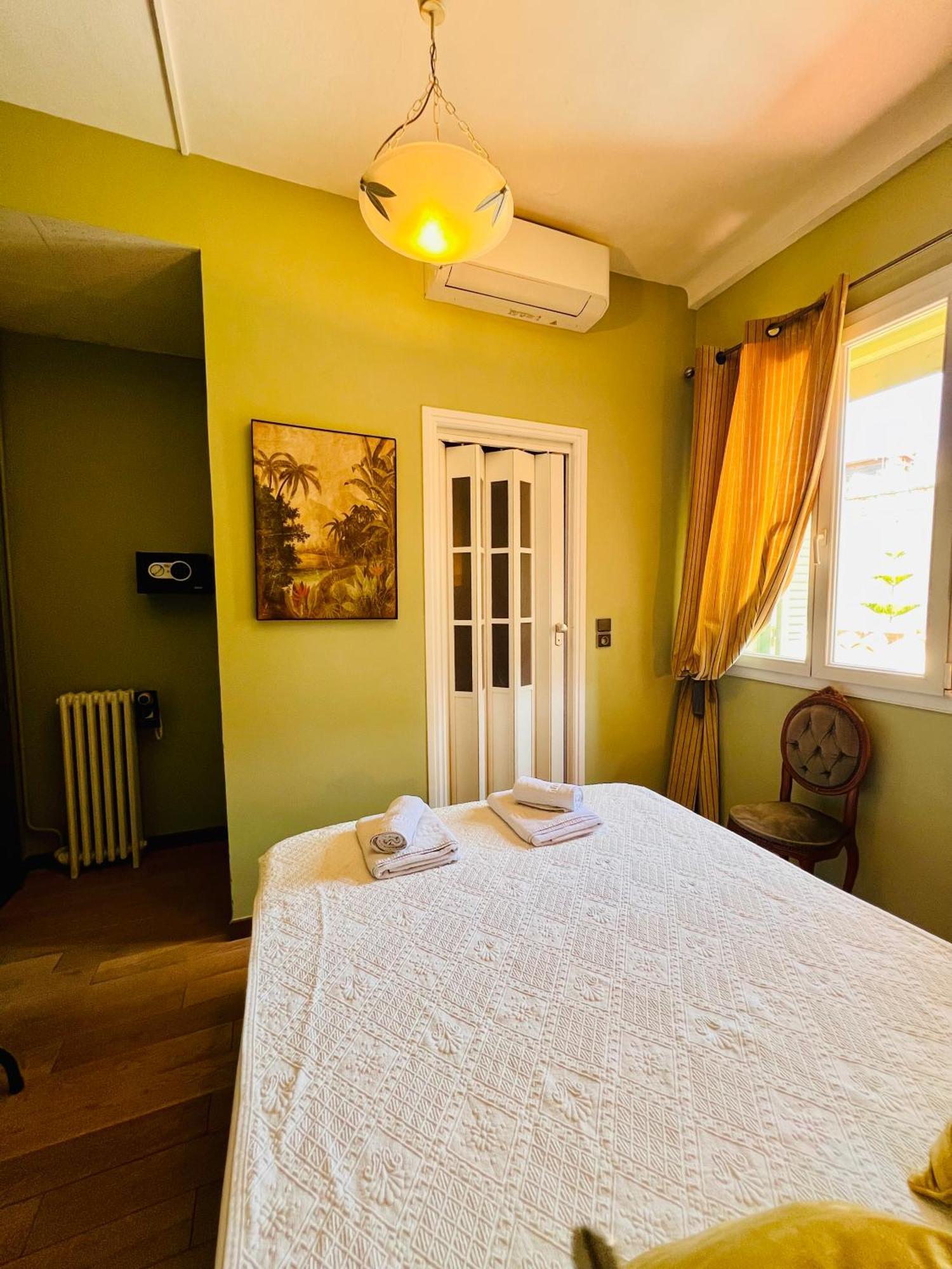 אנטיב Hotel Le Ponteil מראה חיצוני תמונה