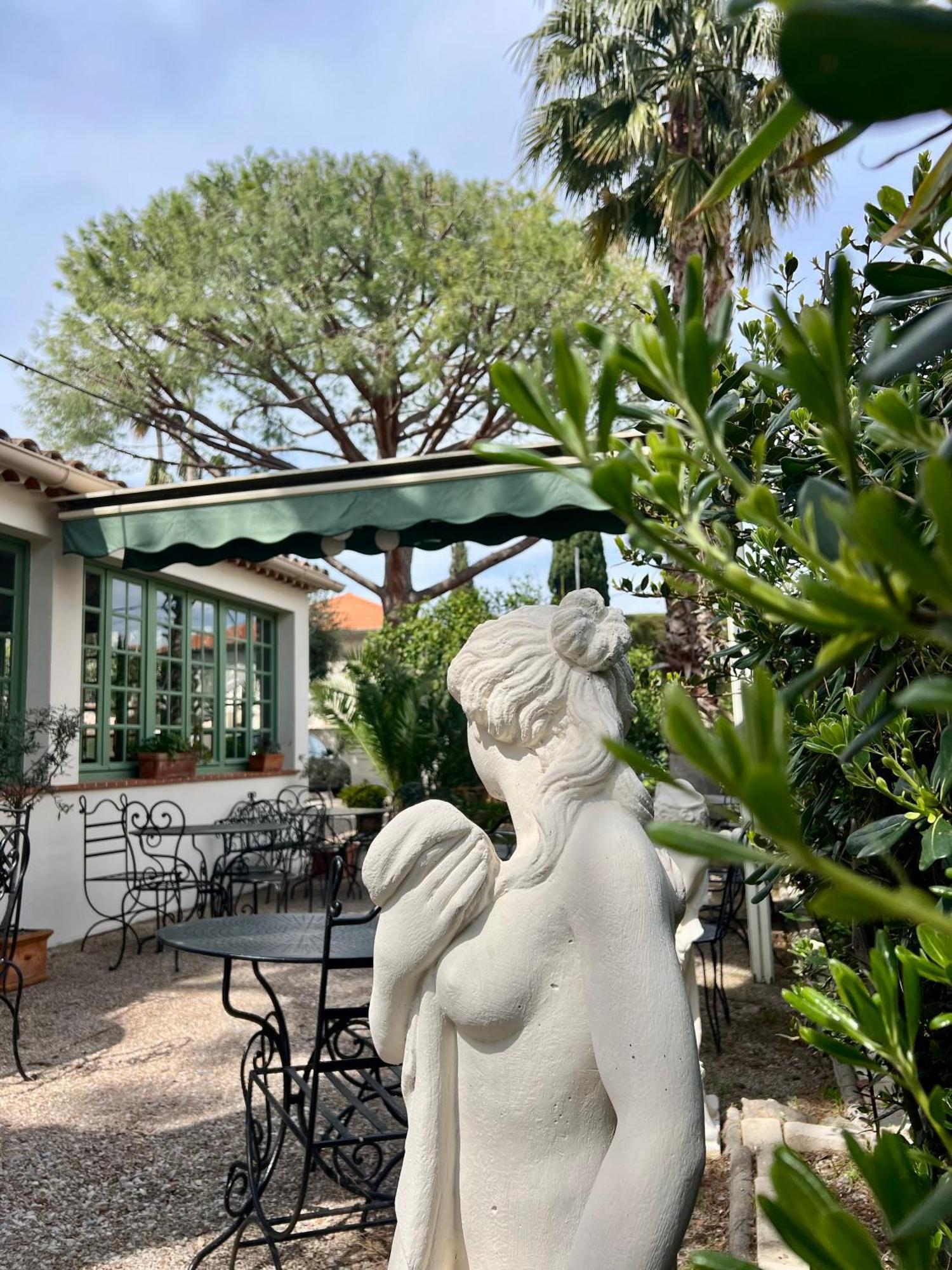 אנטיב Hotel Le Ponteil מראה חיצוני תמונה