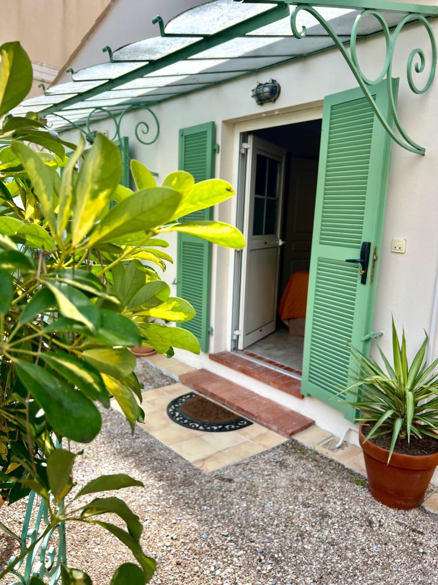 אנטיב Hotel Le Ponteil מראה חיצוני תמונה