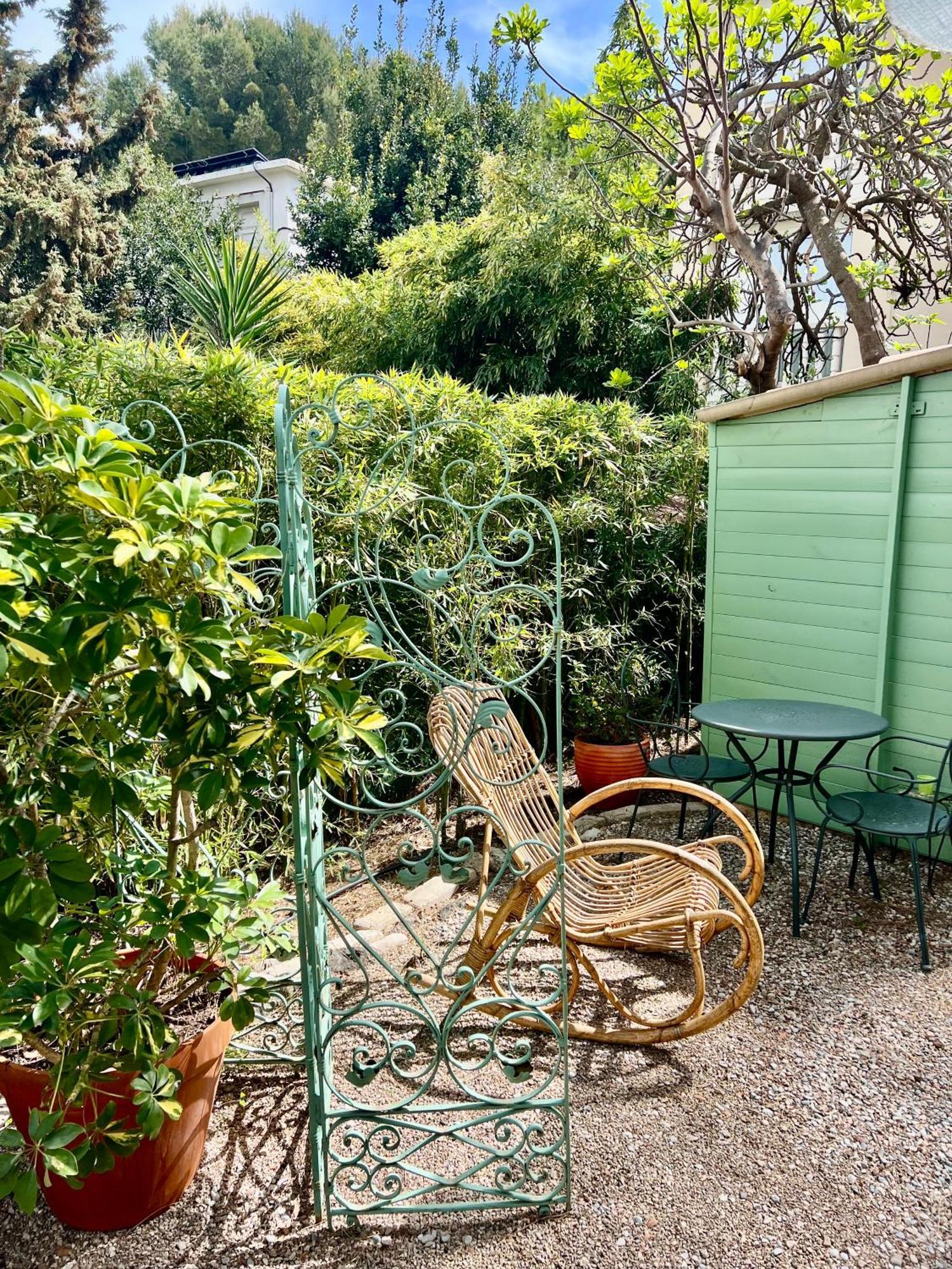 אנטיב Hotel Le Ponteil מראה חיצוני תמונה