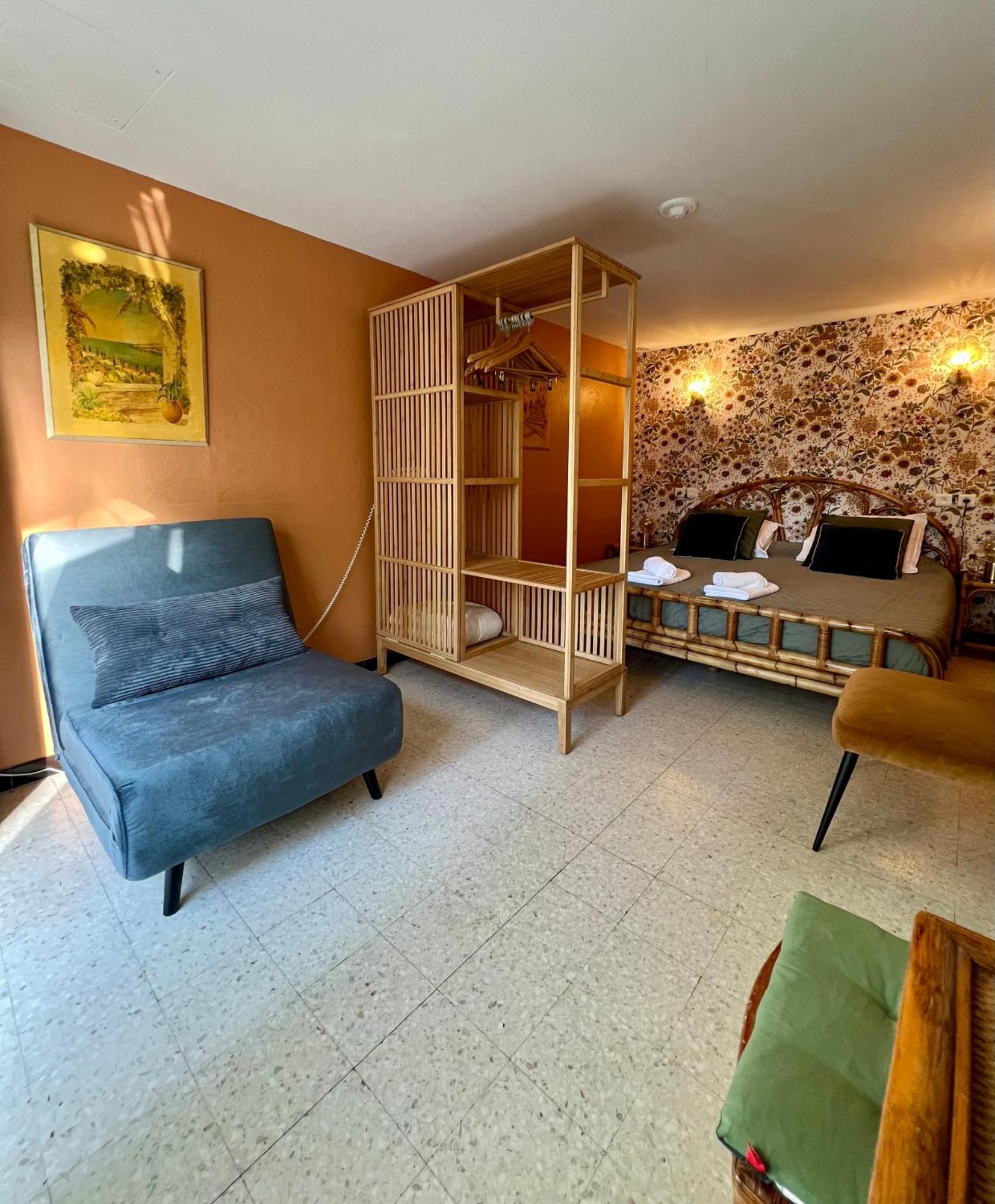 אנטיב Hotel Le Ponteil מראה חיצוני תמונה